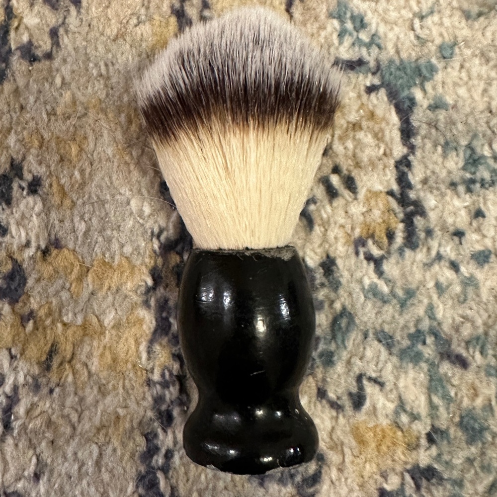Old Spice milk glass shaving set: wood handle brush & new old stock shaving puck - Picture 8 of 12